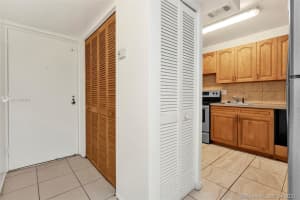 3390 Foxcroft Rd C104, Miramar, FL 33025, Sold 07/20/21