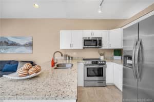 18851 NW 19th St, Pembroke Pines, FL 33029, Sold 05/28/21