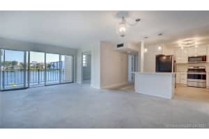 8895 Fontainebleau Blvd, Doral, FL 33172, Sold 06/29/21