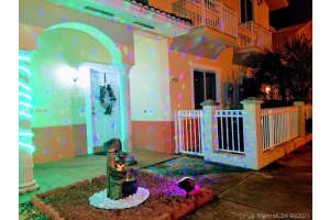 7478 NW 180th Terrace, Hialeah, FL 33015, Sold 05/20/21