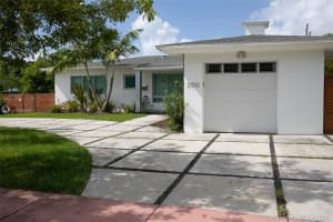 200 N Shore Dr, Miami Beach, FL 33141, Sold 07/08/21