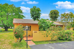 14720 SW 86th Ln, Miami, FL 33193, Sold 06/24/21