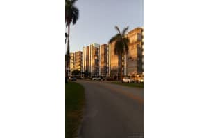 400 Diplomat Pkwy, Hallandale Beach, FL 33009, Sold 09/03/21