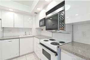 3180 S Ocean Dr, Hallandale Beach, FL 33009, Sold 05/10/21