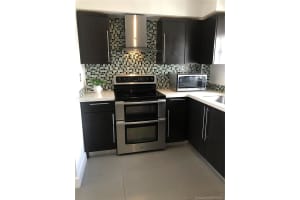 6175 NW 186th St, Hialeah, FL 33015, Sold 07/30/21