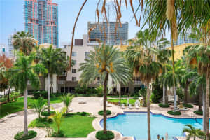 140 Meridian Ave, Miami Beach, FL 33139, Sold 06/30/21