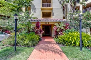 500 Uno Lago Dr, North Palm Beach, FL 33408, Sold 08/02/21