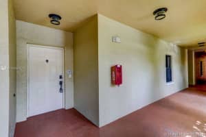 500 Uno Lago Dr, North Palm Beach, FL 33408, Sold 08/02/21