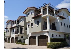 1942 NE 4th St, Deerfield Beach, FL 33441, Sold 07/26/21