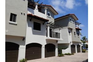 1942 NE 4th St, Deerfield Beach, FL 33441, Sold 07/26/21