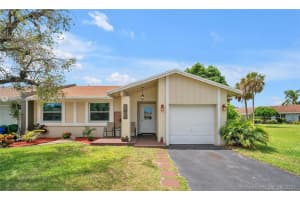 370 Lakewood Cir E, Margate, FL 33063, Sold 06/08/21