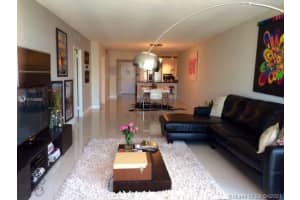 3375 N Country Club Dr, Miami, FL 33180, Sold 08/16/21