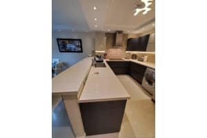 19370 Collins Ave, Sunny Isles Beach, FL 33160, Sold 07/29/21