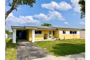 21301 NE 24th Ct, Miami, FL 33180, Sold 05/14/21