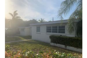 2565 NE 207th St, Miami, FL 33180, Sold 11/26/21
