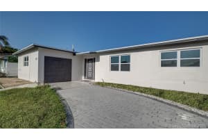 17030 NW 85th Ct, Hialeah, FL 33015, Sold 06/25/21