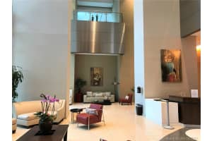 300 S Biscayne Blvd, Miami, FL 33131, Sold 06/13/22