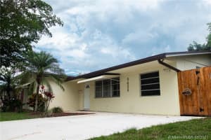 9456 SW 52nd Ct, Cooper City, FL 33328, Sold 06/14/21