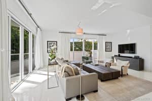 50 South Pointe Dr # Twn1, Miami Beach, FL 33139, Sold 09/29/21