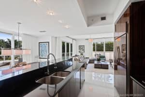 50 South Pointe Dr # Twn1, Miami Beach, FL 33139, Sold 09/29/21