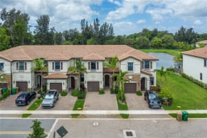 5021 Kobus Terrace, Davie, FL 33314, Sold 06/23/21