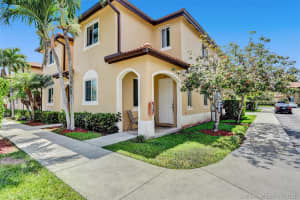 12030 SW 268th St, Homestead, FL 33032, Sold 10/14/21