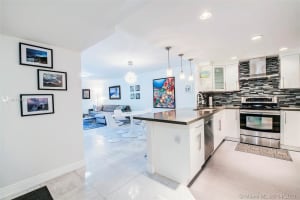 1020 Meridian Ave, Miami Beach, FL 33139, Sold 07/23/21