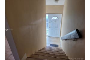 515 W Park Dr, Miami, FL 33172, Sold 07/30/21