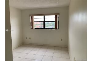 5249 NW 7th St, Miami, FL 33126, Sold 06/03/21