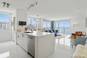 1155 Brickell Bay Dr, Miami, FL 33131, Sold 06/16/21