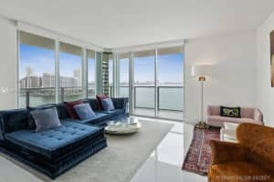 1155 Brickell Bay Dr, Miami, FL 33131, Sold 06/16/21