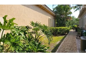 1045 NW 123rd Dr, Coral Springs, FL 33071, Sold 06/04/21