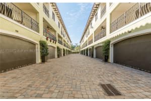 3204 Bird Ave, Coconut Grove, FL 33133, Sold 06/09/21