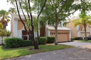 9508 NW 9th Ct, Plantation, FL 33324, Sold 09/20/21