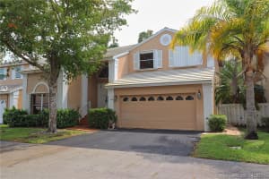 9508 NW 9th Ct, Plantation, FL 33324, Sold 09/20/21