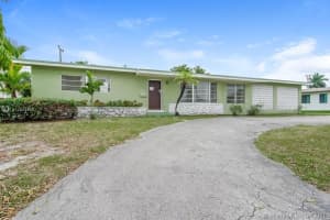 800 NW 203rd St, Miami, FL 33169, Sold 07/27/21