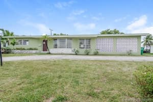 800 NW 203rd St, Miami, FL 33169, Sold 07/27/21