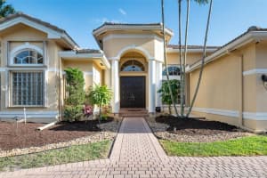 10758 Garden Ridge Ct, Davie, FL 33328, Sold 07/15/21