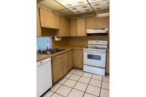 557 NW 99th Ct, Miami, FL 33172, Sold 05/27/21