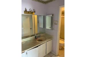 557 NW 99th Ct, Miami, FL 33172, Sold 05/27/21