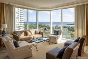 300 South Pointe Dr, Miami Beach, FL 33139, Sold 03/29/22