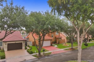 19620 NW 87th Pl, Hialeah, FL 33018, Sold 06/30/21