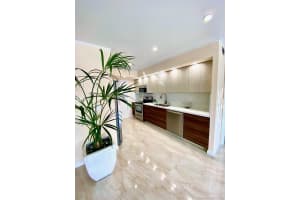 400 Diplomat Pkwy, Hallandale Beach, FL 33009, Sold 06/18/21