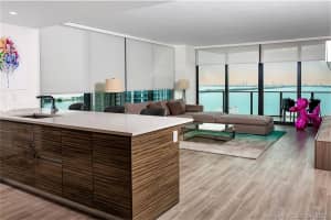 460 NE 28th St, Miami, FL 33137, Sold 10/08/21