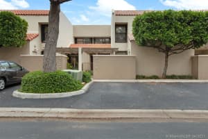 8709 SW 79th Pl, Miami, FL 33143, Sold 06/10/21