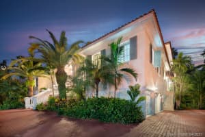 7111 Los Pinos Blvd, Coral Gables, FL 33143, Sold 08/02/21