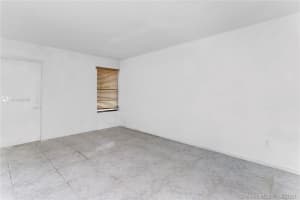 9761 NW 6th Ln, Miami, FL 33172, Sold 07/16/21