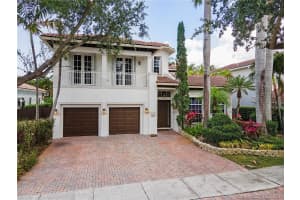 11161 NW 71st St, Doral, FL 33178, Sold 06/13/22