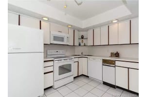 6423 Collins Ave, Miami Beach, FL 33141, Sold 11/12/21
