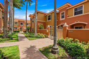 10659 SW 7th St, Pembroke Pines, FL 33025, Sold 06/14/21